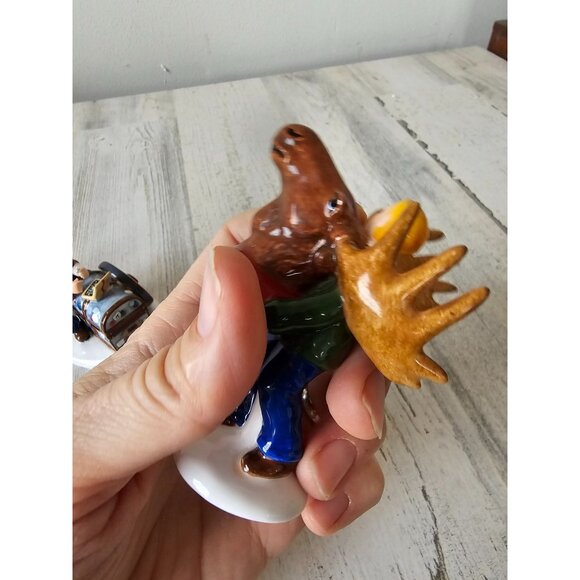 Dept 56 54976 another man's treasures AS IS moose chest people accessories set - Picture 4 of 16